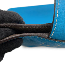 Load image into Gallery viewer, HERMES Double sense Etain/Blue Zanzibar Taurillon Clemence Size 28
