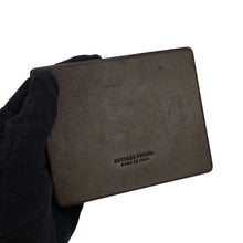 Load image into Gallery viewer, Bottega Veneta INTRECCIATO Montaigne Bordeaux272801V00162072 Lambskin
