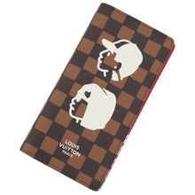 Load image into Gallery viewer, LOUIS VUITTON Portefeuille Brazza Pharrell Williams/NIGO Collaboration 2025 Fall/Winter Collection RedN40780 Damier Friendship Canvas
