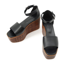 Load image into Gallery viewer, HERMES Illusion 35 Black Leather Size 35
