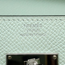 Load image into Gallery viewer, HERMES Kelly wallet long to go VertPeppermint Epsom
