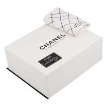 Load image into Gallery viewer, CHANEL Matelasse W Flap ChainShoulder Bag BlackA01112 Caviar Leather Size 25
