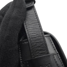 Load image into Gallery viewer, CELINE Maillon Triomphe Shoulder Bag Black193123 Leather Size Medium
