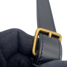 Load image into Gallery viewer, CELINE Maillon Triomphe Shoulder Bag Black193123 Leather Size Medium
