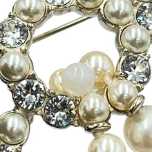 将图像加载到图库查看器中，CHANEL CC Logo Brooch Champagne Gold Metal Faux Pearl Rhinestone
