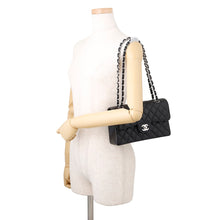 将图像加载到图库查看器中，CHANEL Matelasse W Flap ChainShoulder Bag BlackA01113 Caviar Leather Size 23
