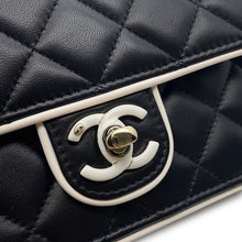 Load image into Gallery viewer, CHANEL Chain wallet Black/WhiteAP4511 B19381 U8704 Lambskin
