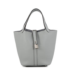 将图像加载到图库查看器中，HERMES Picotin Lock Blue Gacier Taurillon Clemence Size PM

