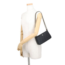 将图像加载到图库查看器中，CHANEL ChainShoulder Bag Matelasse CC Logo ChainClutch BlackAP4704 Caviar Leather
