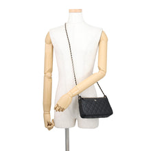 将图像加载到图库查看器中，CHANEL ChainShoulder Bag Matelasse CC Logo ChainClutch BlackAP4704 Caviar Leather
