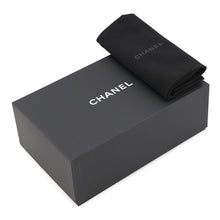 将图像加载到图库查看器中，CHANEL ChainShoulder Bag Matelasse CC Logo ChainClutch BlackAP4704 Caviar Leather
