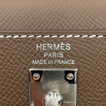 Load image into Gallery viewer, HERMES Kelly Sellier Etoupe Epsom Size 25

