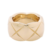 Load image into Gallery viewer, CHANEL Coco Crush Collection Ring Size Large/49/#9J10574 18K Yellow Gold
