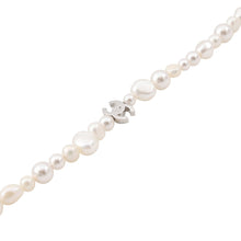 将图像加载到图库查看器中，CHANEL CC Logo Pearl NecklaceABH495 Metal Faux Pearl

