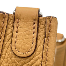 Load image into Gallery viewer, HERMES Evelyne Long Biscuit Taurillon Clemence Size TPM

