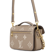 将图像加载到图库查看器中，LOUIS VUITTON Pochette Metis EW TourterelleGray/CreamM23081 Monogram Empreinte Leather
