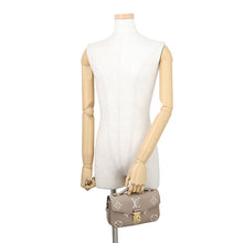 将图像加载到图库查看器中，LOUIS VUITTON Pochette Metis EW TourterelleGray/CreamM23081 Monogram Empreinte Leather
