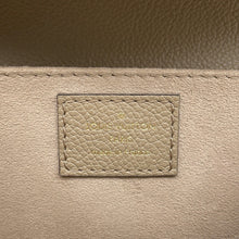 将图像加载到图库查看器中，LOUIS VUITTON Pochette Metis EW TourterelleGray/CreamM23081 Monogram Empreinte Leather
