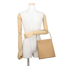 将图像加载到图库查看器中，CARTIER Trinity Handbag BeigeL1000524 Leather
