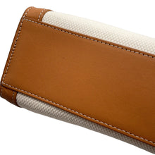 Load image into Gallery viewer, CELINE Vertical hippopotamus Natural/Tan190402BNZ Canvas Leather Size Large
