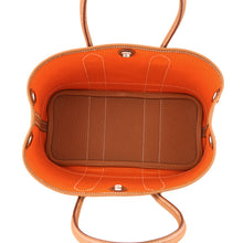 Load image into Gallery viewer, HERMES Neo Garden Feu/Gold Toile Officier Negonda Leather Size 23
