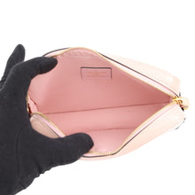 将图像加载到图库查看器中，LOUIS VUITTON Camera Pouch Rose BallerineM64058 Monogram Vernis Leather
