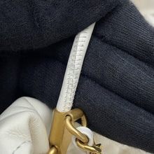 Load image into Gallery viewer, CHANEL CHANEL22 ChainShoulder WhiteAS3980 Shiny Calf Leather Size Mini
