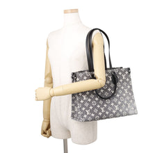 Load image into Gallery viewer, LOUIS VUITTON Onthego GrayM46448 Monogram・Jacquard Denim Size MM
