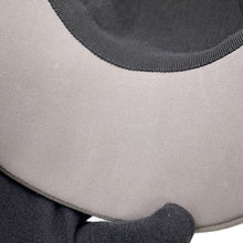 Load image into Gallery viewer, HERMES Cap Miles Size 58 Gri Elephant Cotton

