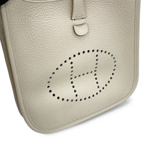 将图像加载到图库查看器中，HERMES Evelyne3 Craie Taurillon Clemence Size 23
