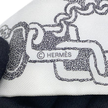 Load image into Gallery viewer, HERMES Twilly Boucle BOUCLES ET MAILLONS White/Anthracite/Encre Silk100%
