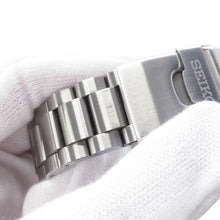 Load image into Gallery viewer, SEIKO prospex mechanical divers W40mm Stainless Steel Blue DialSBDC195
