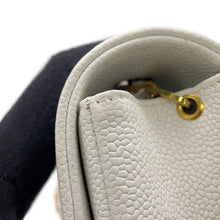 Load image into Gallery viewer, CHANEL Diana Chain Shoulder Bag WhiteA01165 Caviar Leather Size 25
