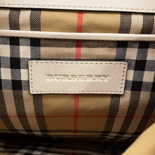 将图像加载到图库查看器中，BURBERRY Bag pack Orange/Red/White Nylon Leather
