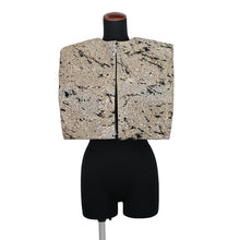 将图像加载到图库查看器中，LOUIS VUITTON 23 Stainless Steel Boxy Crop Top Size 38 Gold/Black1AAXYK Cotton 23% Nylon 22% Rayon 20% Polyester 19% Other
