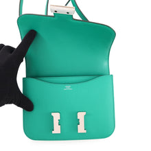 Load image into Gallery viewer, HERMES Constance3 Miroir Vert Jade Epsom Size Mini
