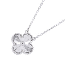 将图像加载到图库查看器中，Van Cleef &amp; Arpels Vintage Alhambra Pendant GuillochéVCARP9XG00 18K White Gold
