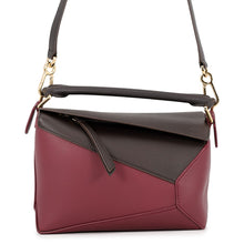 将图像加载到图库查看器中，LOEWE Puzzle Edge Shoulder Bag Chocolate/BurgundyA510P60X44 Leather Size Small
