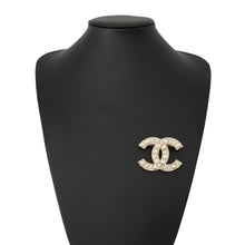 将图像加载到图库查看器中，CHANEL CC Logo BroochA64762-B06258-ND321 Metal Faux Pearl Rhinestone
