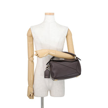 Load image into Gallery viewer, LOEWE Feather Light Puzzle Bag Dark ChestnutA510PLSX13 Feather Light Napalm Size Small
