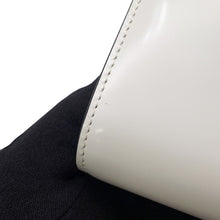 将图像加载到图库查看器中，Christian Louboutin Ruby 54 Chain Wallet Bianco1235227 Calf Leather

