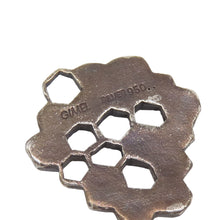 Load image into Gallery viewer, Gimel Gimel Bee Diamond Brooch K18YG Pt950 SV950
