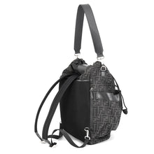 将图像加载到图库查看器中，FENDI Zucca Drawstring Backpack Black7VZ056 FFJacquard Leather
