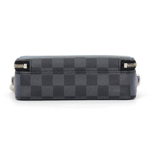 将图像加载到图库查看器中，LOUIS VUITTON Alpha Wearable Wallet Noir/BlueN60414 Damier Graphite Giant
