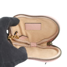 将图像加载到图库查看器中，GUCCI GG Marmont heart-shaped coin purse Pink699517 Leather
