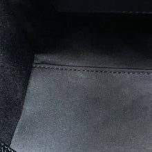 Load image into Gallery viewer, CHANEL CHANEL25 Backpack BlackAS5600-B20304-94305 Caviar Leather Size Medium
