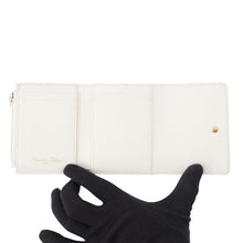 将图像加载到图库查看器中，Dior Montaigne Lotus Wallet White/Pink Leather
