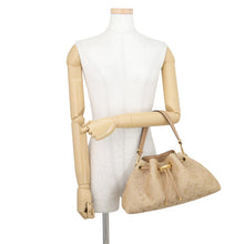将图像加载到图库查看器中，JIMMY CHOO Cinch Bag Beige Raffia Size Medium
