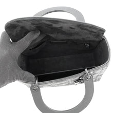 Load image into Gallery viewer, Dior Lady Dior Canage BlackM0565SLOI_M989 Ultra Matte Calf Leather Size Medium
