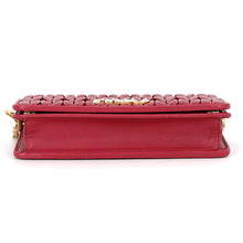将图像加载到图库查看器中，MIUMIU Matelassé Crystal Chain Wallet Red5DH029 Leather
